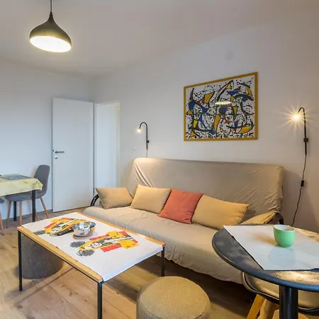 App Sophia Apartment *